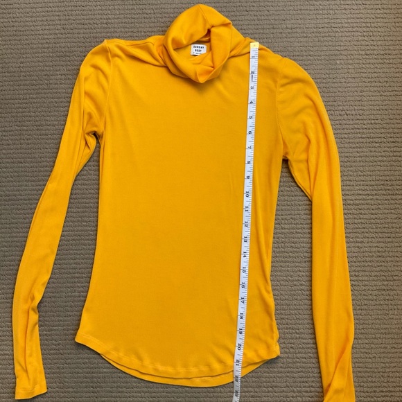 Aritzia ribbed yellow turtleneck size S - Picture 6 of 7